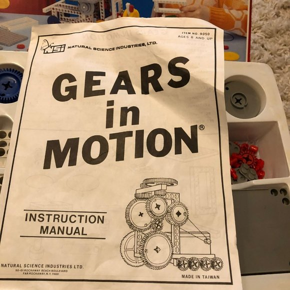 Vtg 1992 NSI Gears in Motion Motorized Building Set, Incomplete - Picture 4 of 5